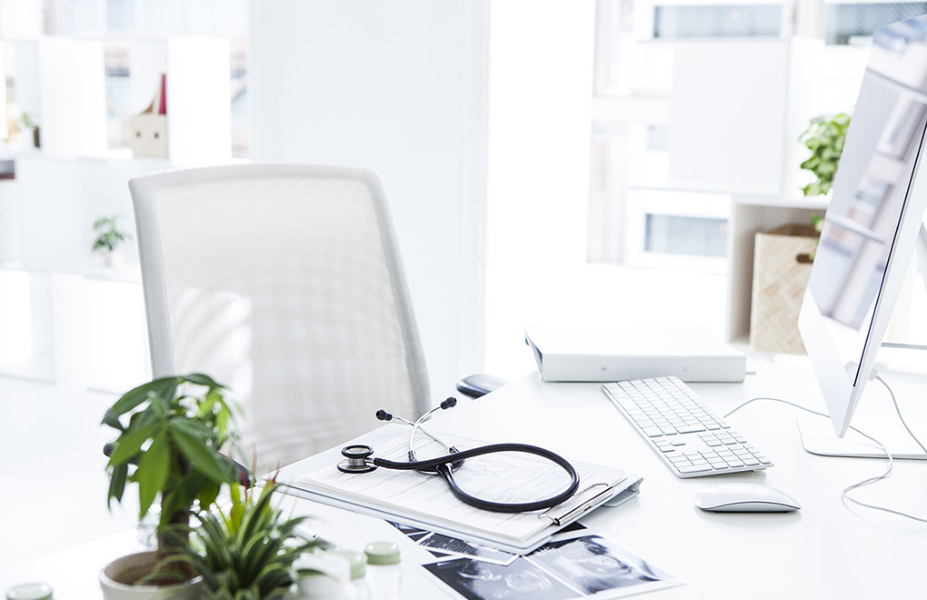 市場縮小と診療報酬改定の直撃のイメージ